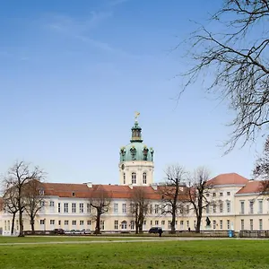 The Lohmeyerstr Vh Links, 2 Bedroom Up To 5 People Apartment