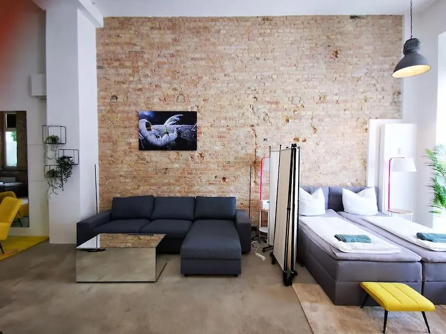 Sc 00 Loft By Rockchair Apartments L Superhost Status L Unique & Style Loft 205 Sqm 2 Floors Tablefootball Tabletennis 3 Bathrooms Boxspringbeds Welcomes You! Berlin 0*,